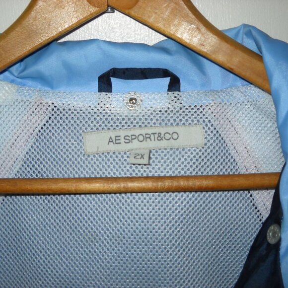 A+E SPORT & CO Ladies Wind Breaker - Picture 4 of 4